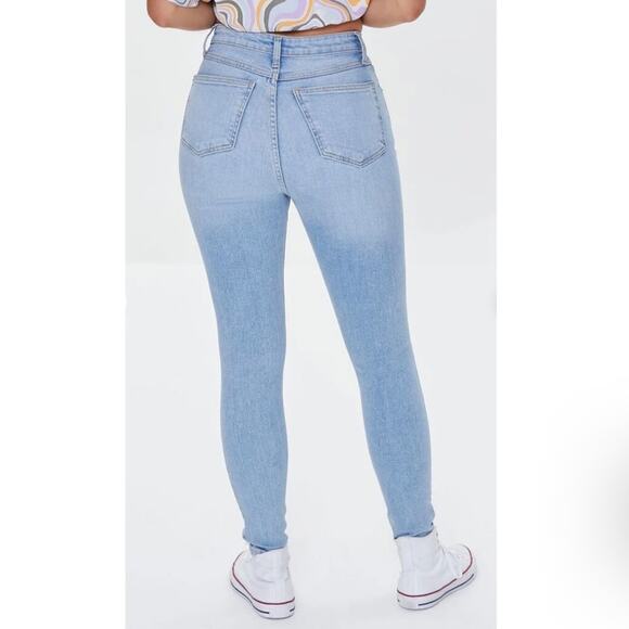 NEW Forever 21 Premium Distressed High Rise Light Denim Skinny Jeans SIZE 25 - Picture 3 of 10